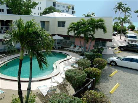 Beach Shell Inn In Fort Myers Florida Hotels