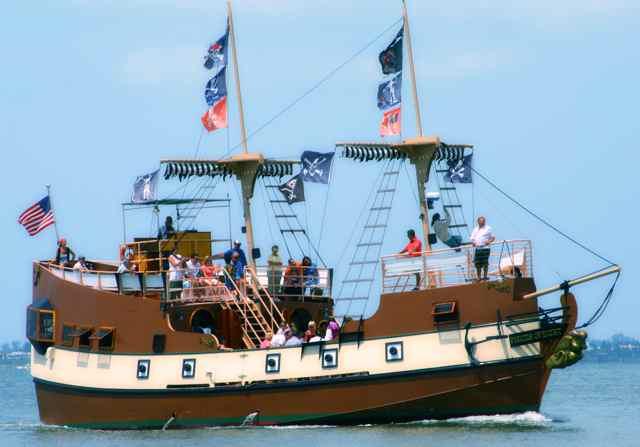 pirate boat tour fort myers